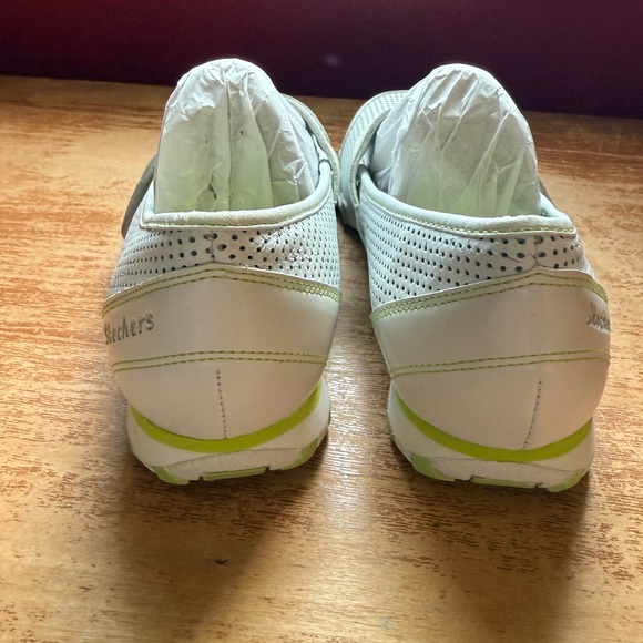 Y2K Skechers White and Green Sporty Mary Jane Sneakers - Picture 9 of 14